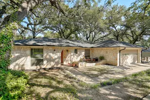 1105 N Riviera Cir, Cedar Park, TX 78613 - Photo 4