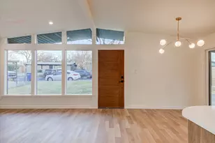 1719 Meander Dr, Austin, TX 78721 - Photo 4