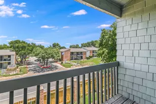 7122 Wood Hollow Dr, Austin, TX 78731 - Photo 10