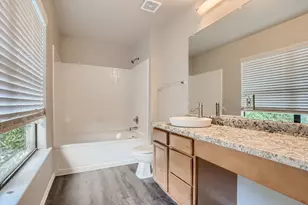 1211 Champion Dr, Round Rock, TX 78664 - Photo 10