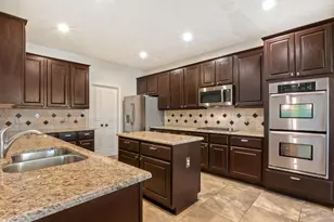 2100 Hilton Head Dr, Round Rock, TX 78664 - Photo 10