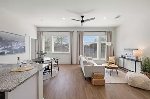 1811 Webberville Rd, Austin, TX 78721 - Photo 2