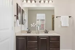 31316 Kingsway Rd, Georgetown, TX 78628 - Photo 18