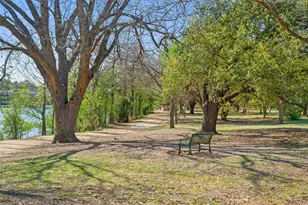 2713 Halcyon Dr, Austin, TX 78702 - Photo 34