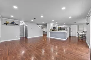 3821 Tailfeather Dr, Round Rock, TX 78681 - Photo 2