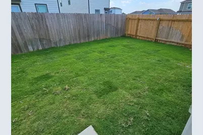 704 Commander Abbott Drive, Jarrell, TX 76537 - Photo 28