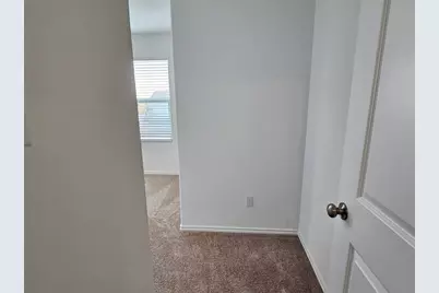 704 Commander Abbott Drive, Jarrell, TX 76537 - Photo 24