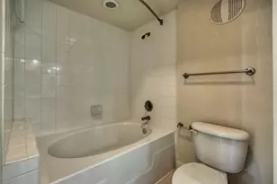 7701 Rialto Blvd, Austin, TX 78735 - Photo 16