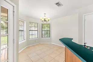 1502 Oak Knoll Ln, Lockhart, TX 78644 - Photo 6