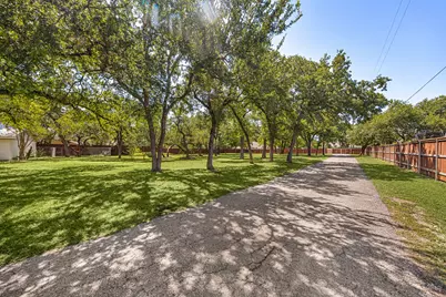 1501 W Park Street, Cedar Park, TX 78613 - Photo 4