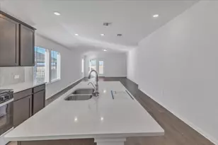 5020 Hazelnut Ln, Del Valle, TX 78617 - Photo 8