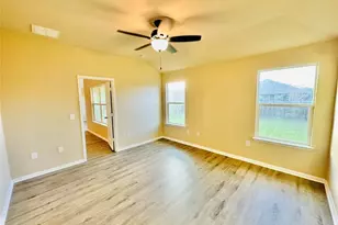704 Silver Wing Dr, Austin, TX 78725 - Photo 6