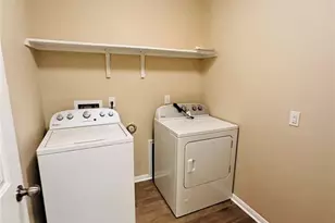 704 Silver Wing Dr, Austin, TX 78725 - Photo 14