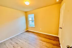 704 Silver Wing Dr, Austin, TX 78725 - Photo 10