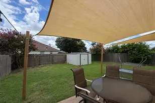 105 Quartz Dr, Jarrell, TX 76537 - Photo 14