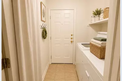 105 Quartz Drive, Jarrell, TX 76537 - Photo 6