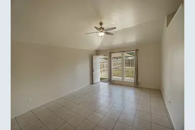 121 Shenandoah Trail, Elgin, TX 78621 - Photo 6