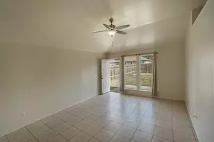 121 Shenandoah Trail, Elgin, TX 78621 - Photo 6