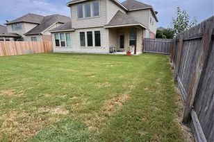 914 Emory Stable Dr, Hutto, TX 78634 - Photo 8