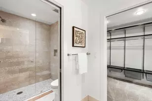 6000 Mountainclimb Dr, Austin, TX 78731 - Photo 16