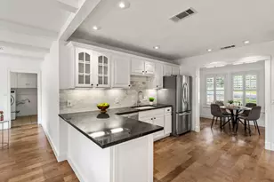 6000 Mountainclimb Dr, Austin, TX 78731 - Photo 12