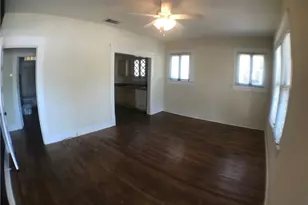 613 W 37th St, Austin, TX 78705 - Photo 2