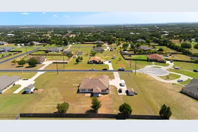 104 S Buckboard, Liberty Hill, TX 78642 - Photo 32