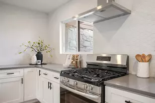 5400 Salem Hill Dr, Austin, TX 78745 - Photo 14