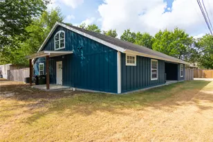 400 S Guadalupe, Granger, TX 76530 - Photo 2