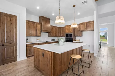 11144 Golden Eagle Avenue, Salado, TX 76571 - Photo 8