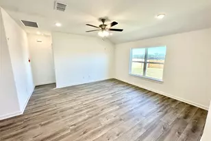 191 Oriole St, Kyle, TX 78640 - Photo 4