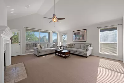 2221 Village View Loop, Pflugerville, TX 78660 - Photo 12