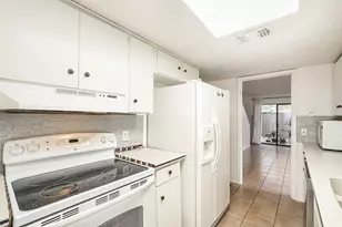 6810 Thorncliffe Dr, Austin, TX 78731 - Photo 6