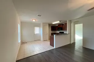 113 Robertson Ln, Jarrell, TX 76537 - Photo 8