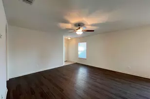113 Robertson Ln, Jarrell, TX 76537 - Photo 6