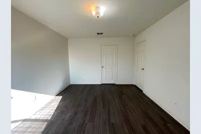 113 Robertson Lane, Jarrell, TX 76537 - Photo 16