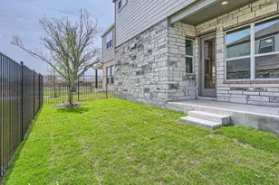 1531 N Red Bud Ln, Round Rock, TX 78665 - Photo 16