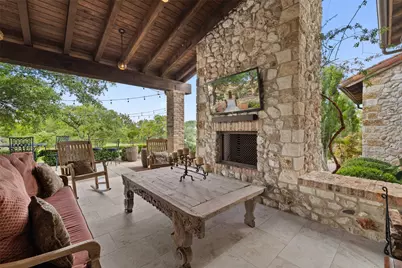 418 Cattle Trail Drive, Dripping Springs, TX 78620 - Photo 10
