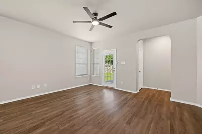 1016 Danish Cove, Hutto, TX 78634 - Photo 8