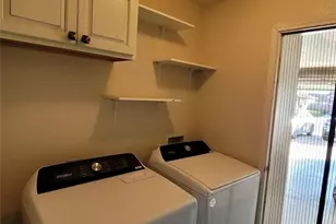 204 Phillips St, Hutto, TX 78634 - Photo 16