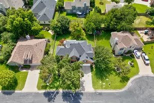 306 Thunderbay Dr, Georgetown, TX 78626 - Photo 32