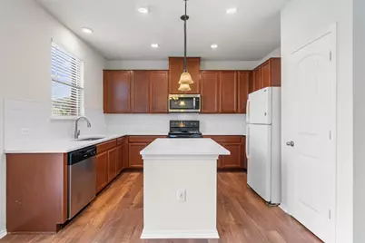 7604 Knockfin Drive, Austin, TX 78744 - Photo 10