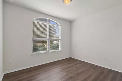 7604 Knockfin Drive, Austin, TX 78744 - Photo 20