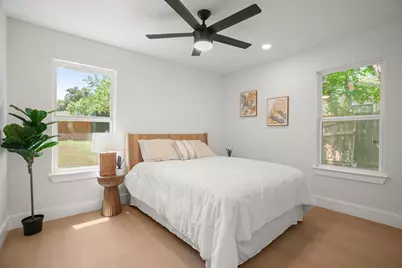 5713 Glenhollow Path, Austin, TX 78745 - Photo 20