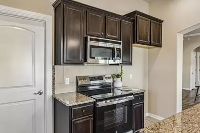 100 S Buckboard Street, Liberty Hill, TX 78642 - Photo 14