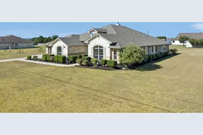 100 S Buckboard Street, Liberty Hill, TX 78642 - Photo 2