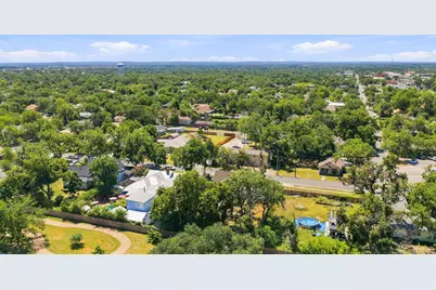 210 E Cedar Street, Seguin, TX 78155 - Photo 26