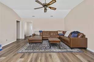 2412 Williamson Rd, Lockhart, TX 78644 - Photo 4