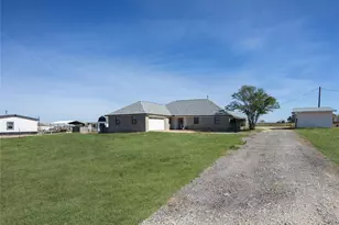 2412 Williamson Rd, Lockhart, TX 78644 - Photo 36