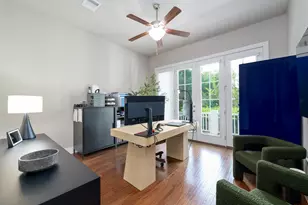1004 E 13th St, Austin, TX 78702 - Photo 14